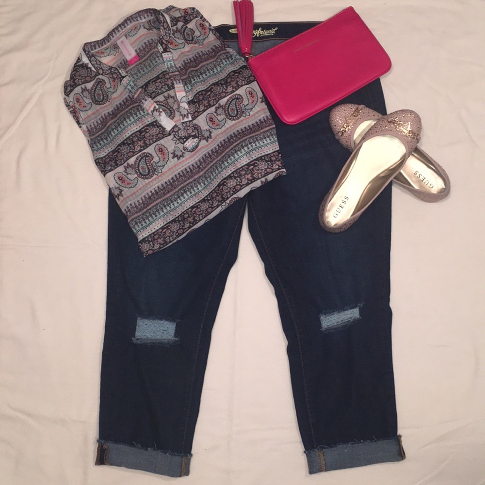 Old Navy Distressed Capris